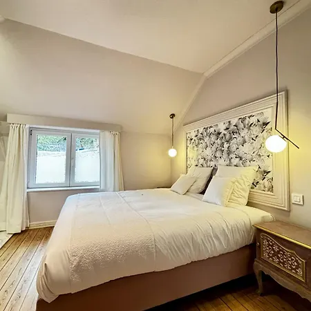Maison Du Roi Bed & Breakfast *
