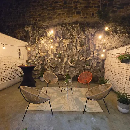 Nocleg ze śniadaniem Maison Du Roi *