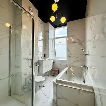 Maison Du Roi Bed & Breakfast