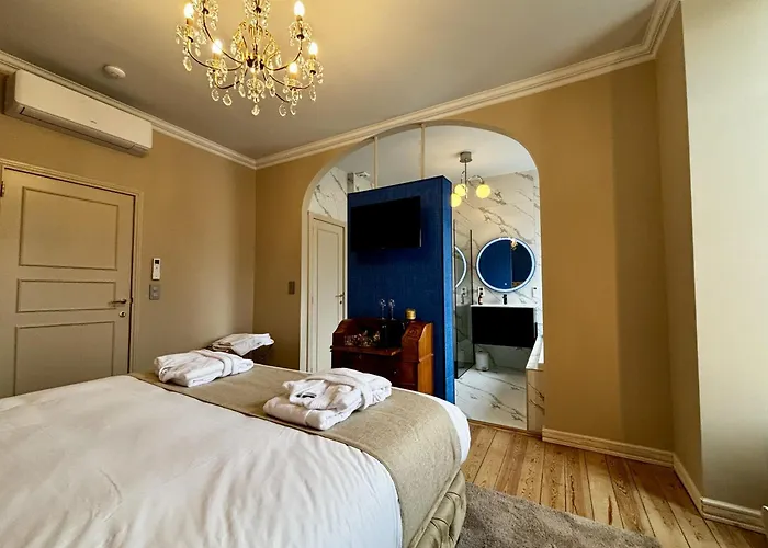 Bed and breakfast Maison Du Roi *